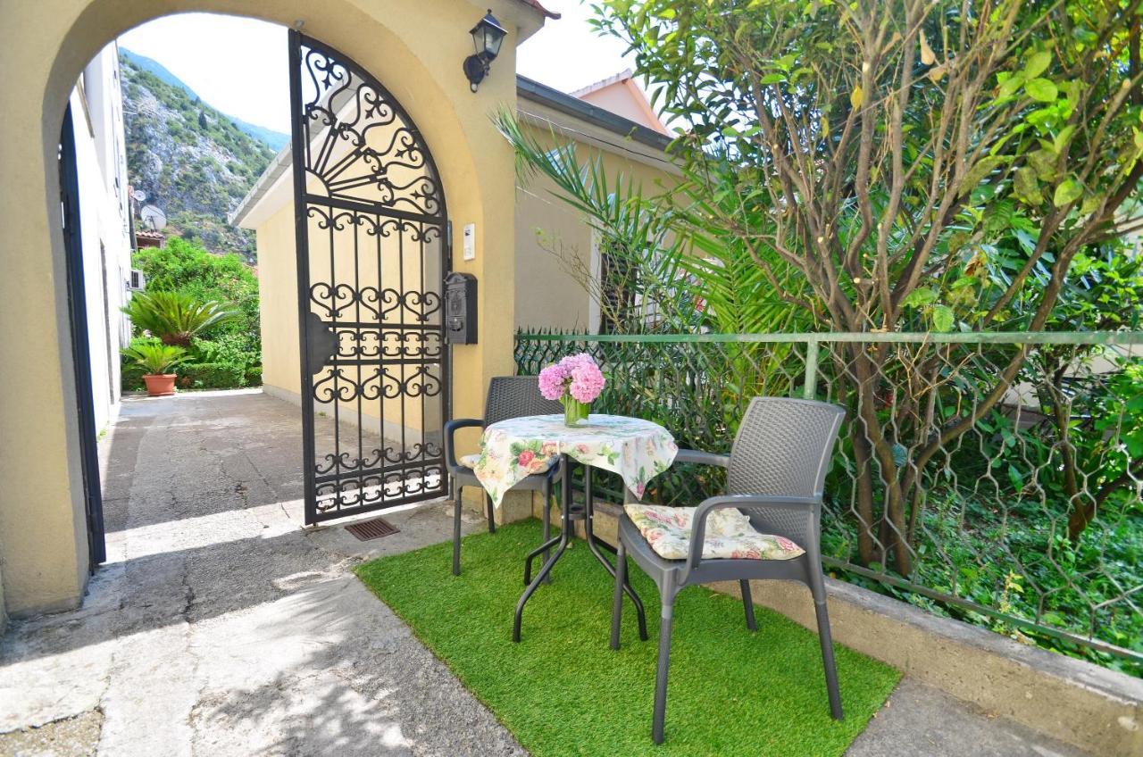 Kotor Center W Apartment Екстериор снимка