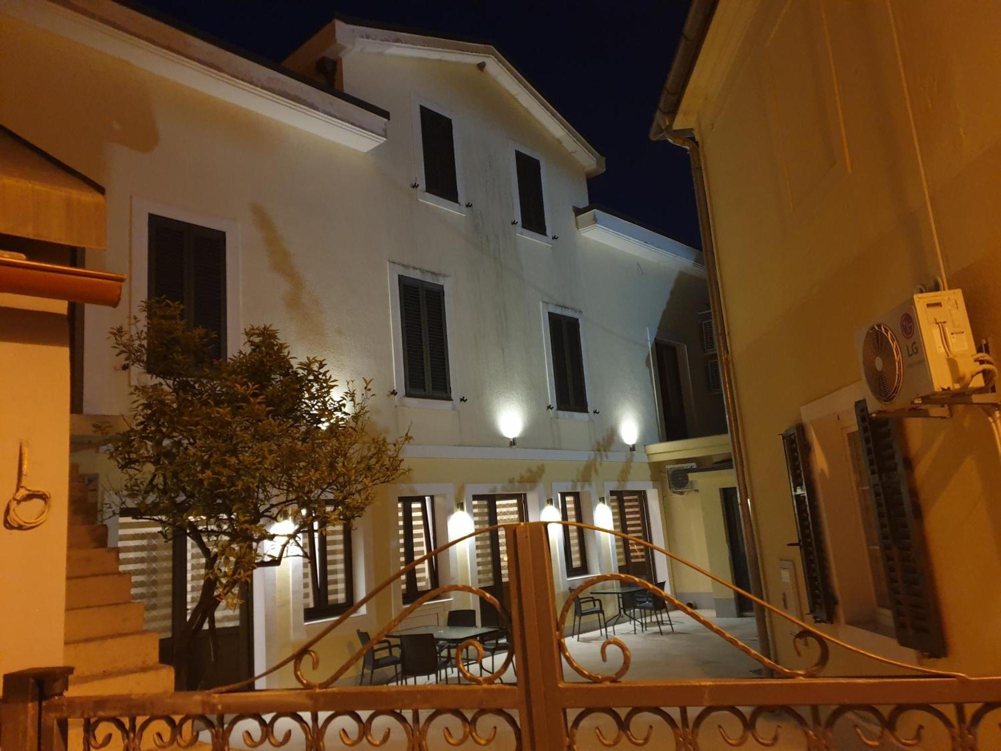 Kotor Center W Apartment Стая снимка